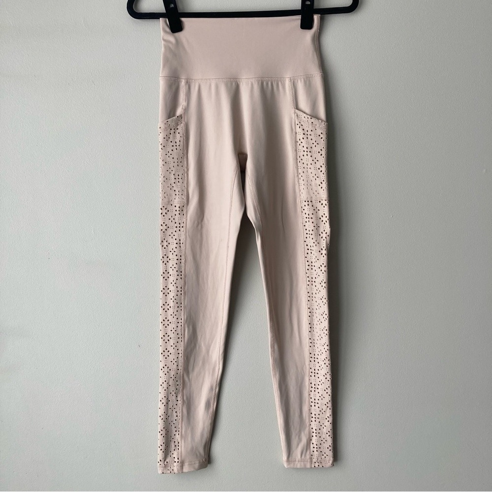 Aerie Chill Play Move Leggings Tan Eyelet Laser Cut High Waist Pockets M